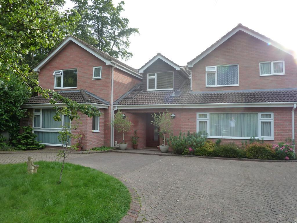 Cameron House Landford Esterno foto