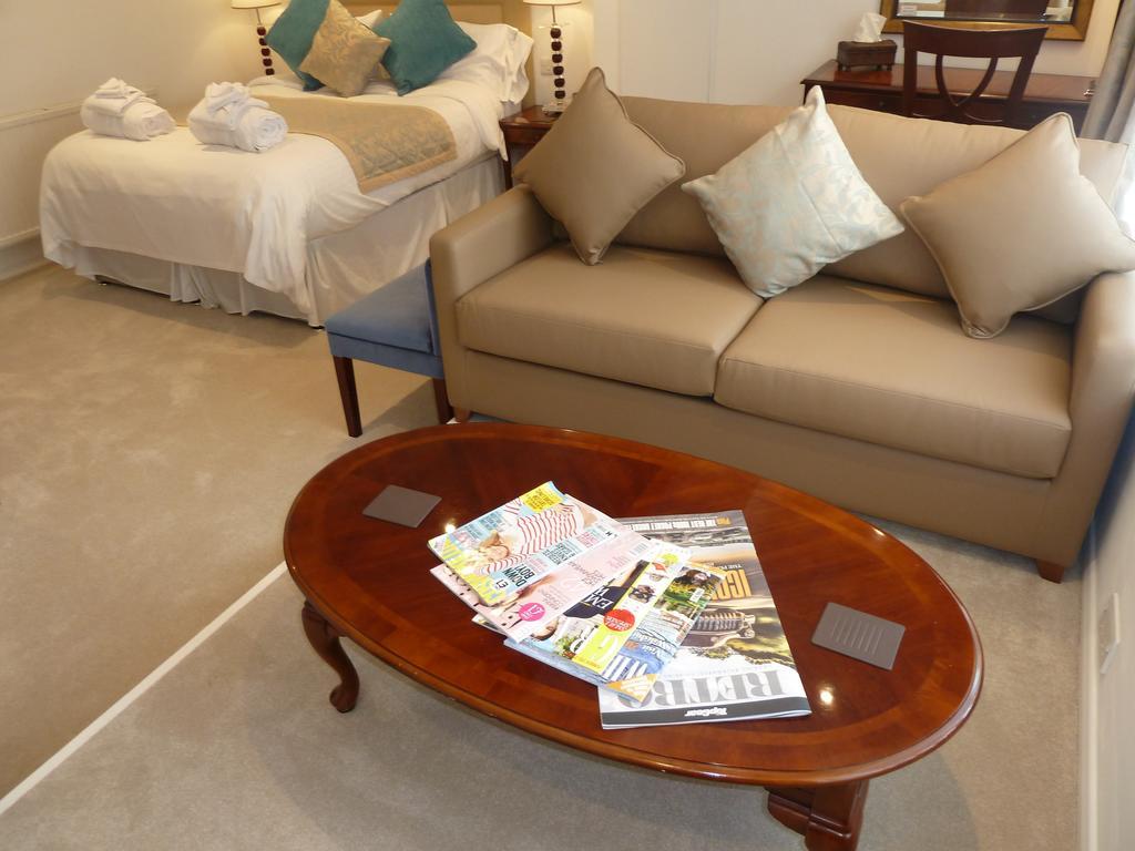 Cameron House Landford Esterno foto